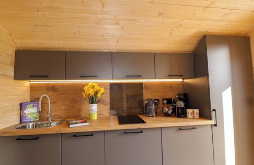 Jemimaville Cottage | LITTLE OAKS, romantic, character holiday cottage in Cromarty