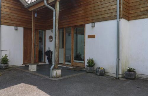 Totnes House | Little Rondeval