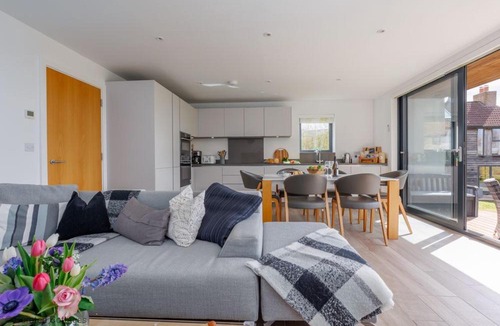 Holworth House | Little Spinney
