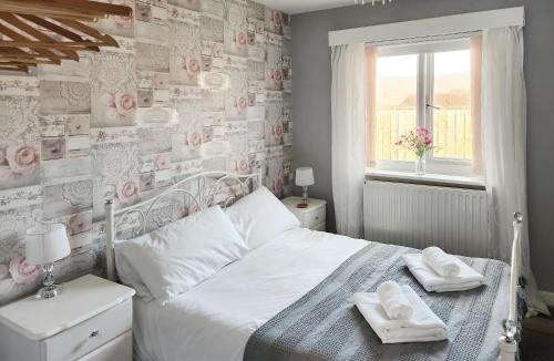 Beadnell House | Little Tern