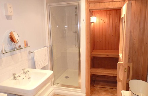 Eastbourne Apartment | Littledale Haven