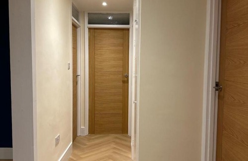 Sutton South Apartment | LivinSpace- Modern and spacious 2 bed flat in Central Sutton