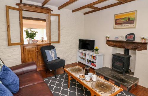 Fishguard House | Llety