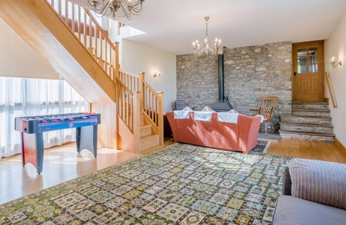 Llanwrtyd Wells House | Llety Llanwrtyd - Five Bedroom House, Sleeps 10