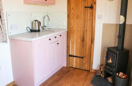 Holyhead House | Llety'r Bugail