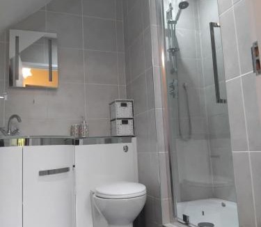 Glangrwyney Apartment | Llety'r Post