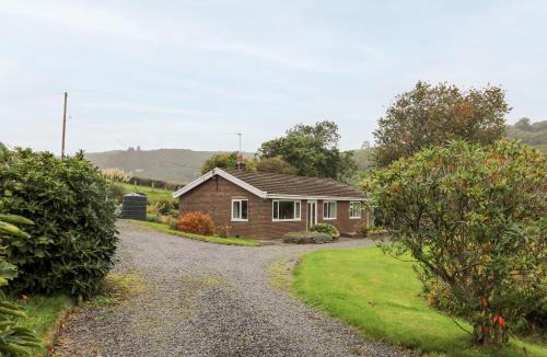 Capel Bangor House | Llwynon