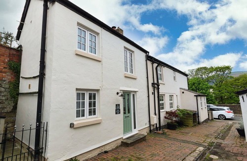 Llangollen House | Location, . beautiful entire home in llangollen.