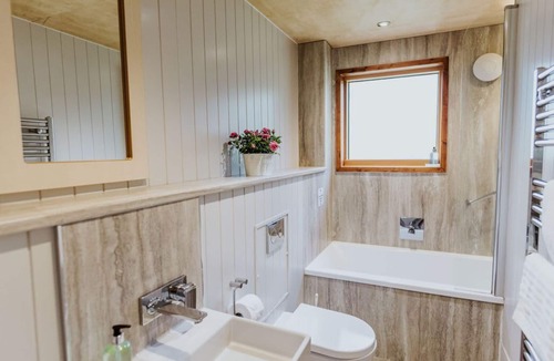 Corfe Castle Cabin | Lodge 12, Corfe Castle