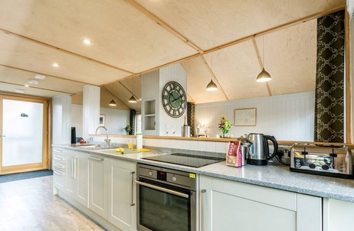 Corfe Castle Cabin | Lodge 16, Corfe Castle