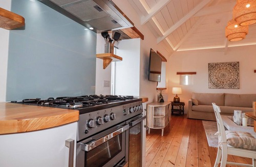Camelford Cottage | Logan Barn
