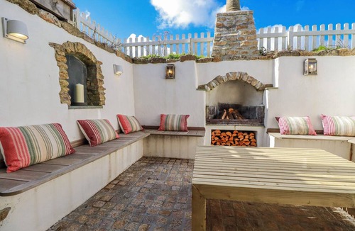 Camelford Cottage | Logan Barn