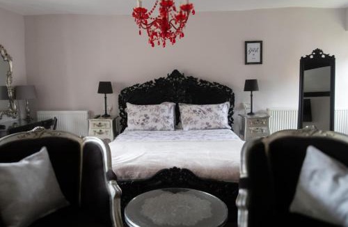 Shepton Mallet Bed & Breakfast | Longbridge House