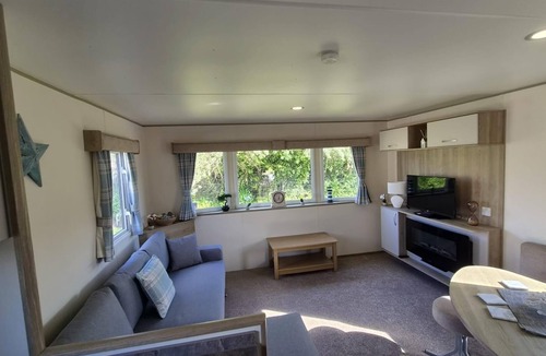 Dymchurch House | Lovely 6 berth caravan on the brilliant New Beach Holiday Park Kent ref 66658NB