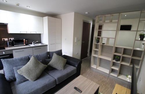 Bolton Apartment | Lovely Studio Flat in Bolton