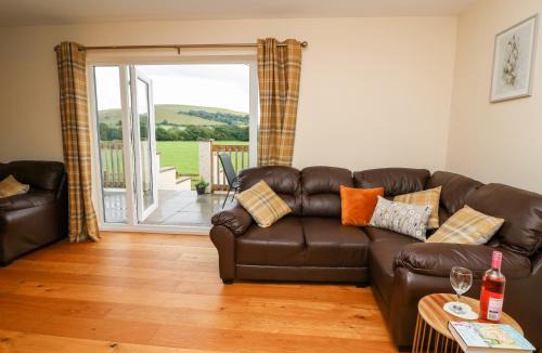 Llanddewi Ystradenny House | Lower Pentre
