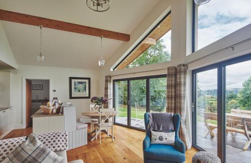 Montgomery House | Lower Tumble Cottage