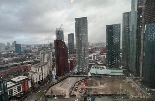 Castlefield Apartment | Lux Deansgate multi story apartment