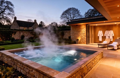 Cirencester House | Luxurious Corporate Retreat and Holiday Home in the Cotswolds