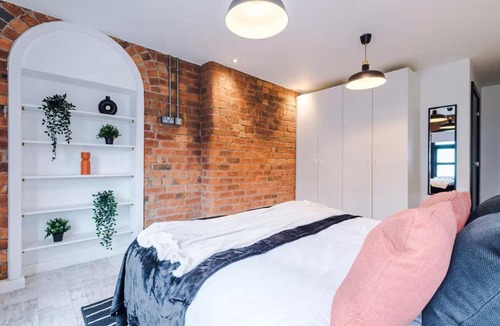 Leeds City Center Apartment | Luxury 2BR Apt - Prestigious Calls - Leeds Centre