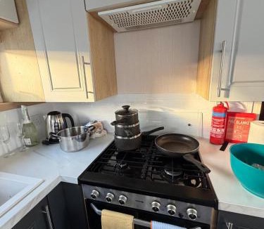 Filey House | Luxury 3-Bed Caravan with Decking & Free Parking near beaches - Primrose Valley