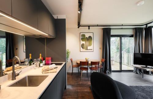 Wraxall Apartment | Luxury Container Lodge