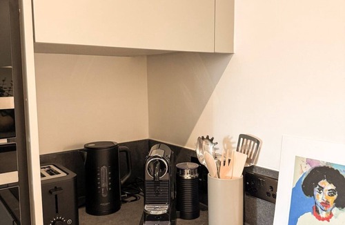 Brighton City Centre Apartment | Luxury Maisonette near Brighton Pier