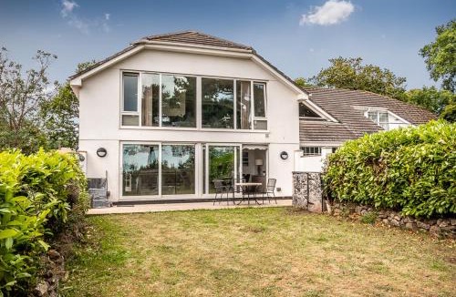 Dawlish Apartment | Luxury Quiet Apt Sleeps 6|Coastal Views & Sea View