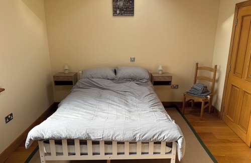 Solihull Cabin | Luxury self contained lodge