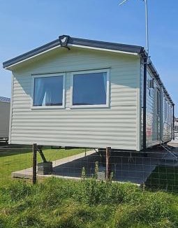 Talybont Apartment | Luxury static caravan on SunnySands with mountain views