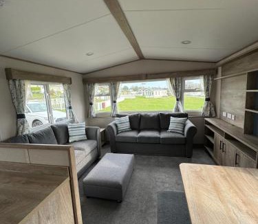 Brynteg House | Luxury Static Caravan on 5 Star Park