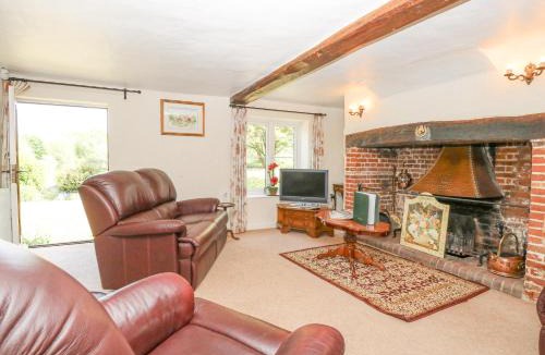 East Dereham House | Lyons Green