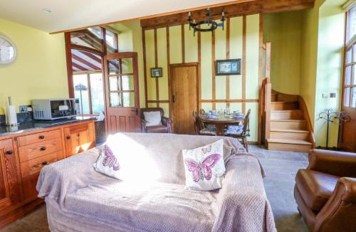 Llanfihangel Tal-y-llyn House | Maggie's Barn