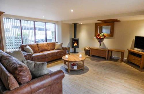 Fulford House | Manor Barn