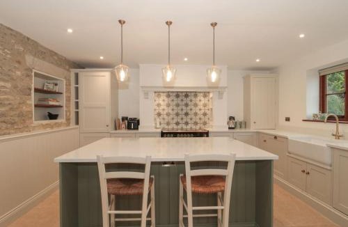 Black Bourton House | Manor Cottage