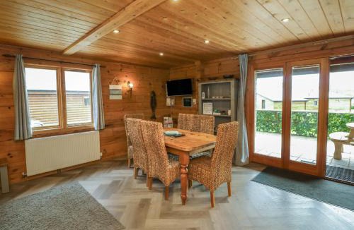 Bridgetown House | Maple