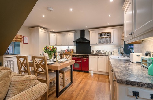 Llanbedrog House | Marian Graig - Two Bedroom House, Sleeps 2