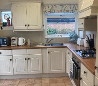 Bexhill-on-Sea House | Mariners Corner