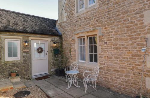 Chippenham House | Maud Heath's Snug