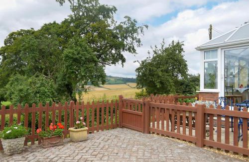 Kington House | Mavis Cottage