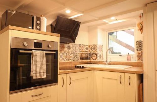 Coleford House | May Cottage, Sofa bed, Garden, Countryside