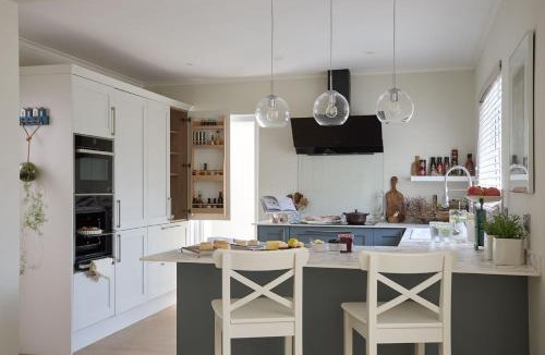 Bembridge House | Meadow Drive