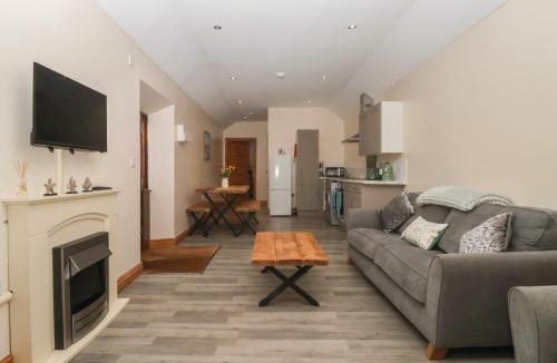 Tunstall House | Meadow View