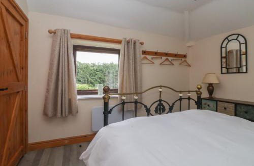Tunstall House | Meadow View