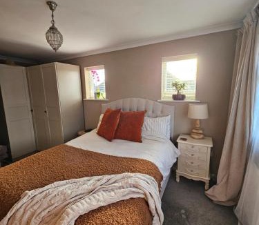 Angmering House | Meadowside