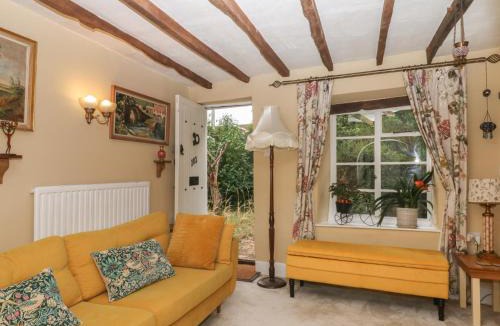 Clyst St Mary House | Mei's Cottage