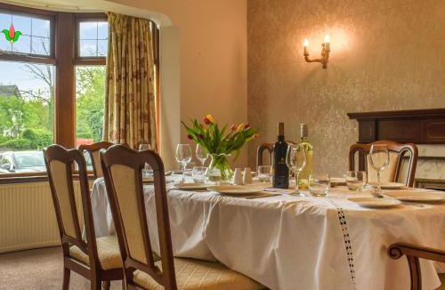 Clitheroe House | Melrose