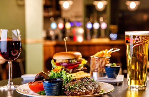 Llanedeyrn Hotel | Mercure Cardiff