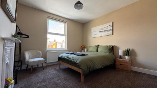 Cleethorpes House | Mill Place - 2 bed plus king size sofa bed, sleeps 6