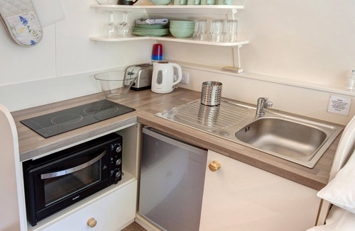 Langley-on-Tyne Ski Chalet | Mobility-friendly Cabin in Hexham